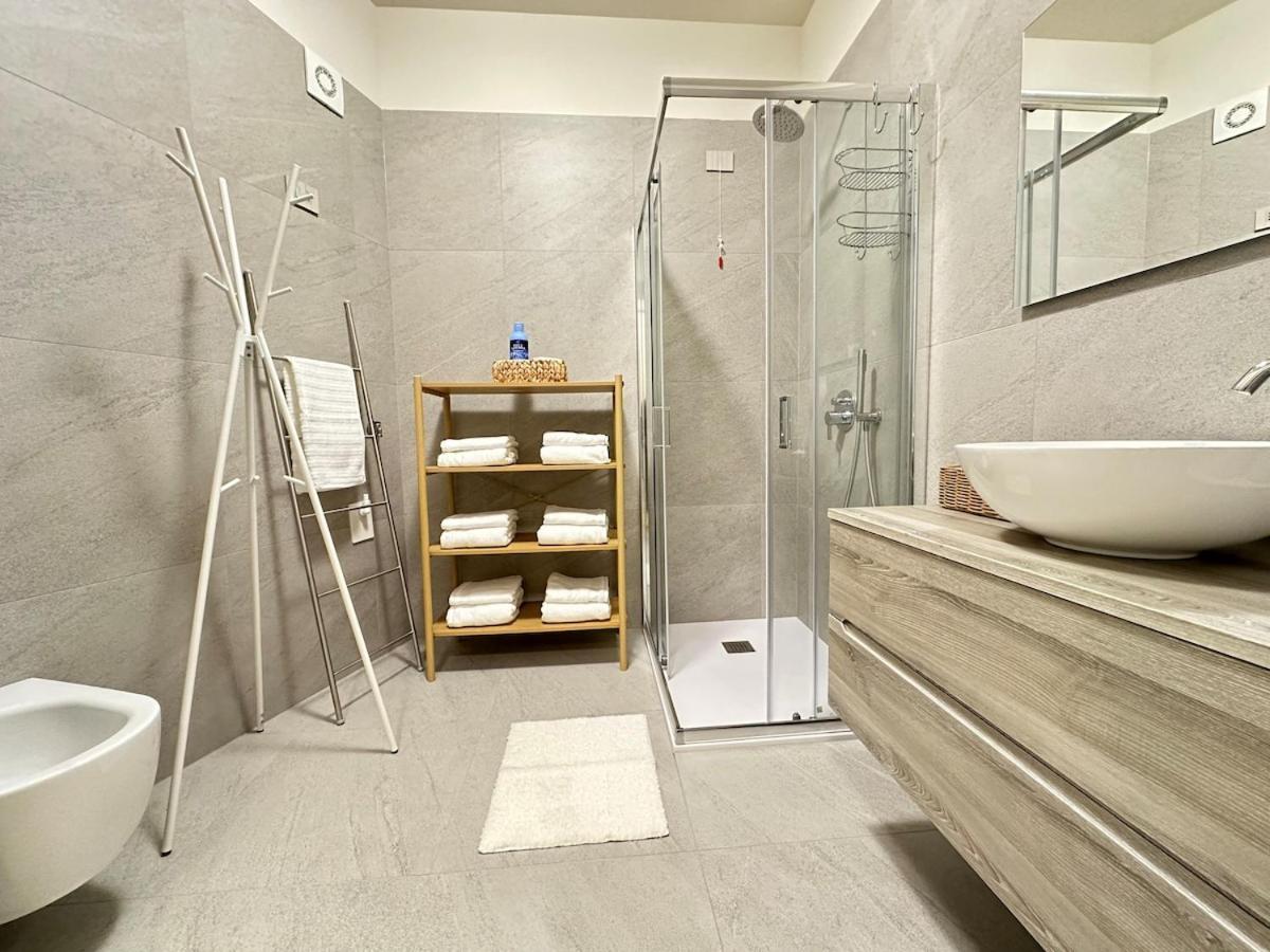 Trilocale, 2 Camere Da Letto, Parcheggio Gratuito Cremona Exterior photo